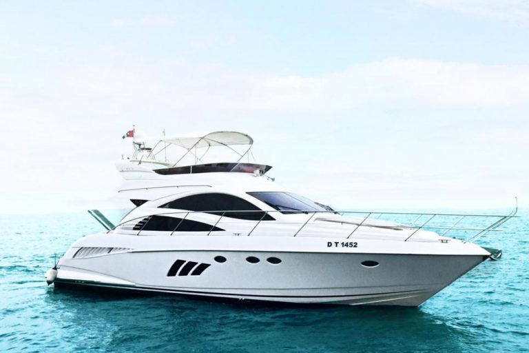 yacht rental in dubai