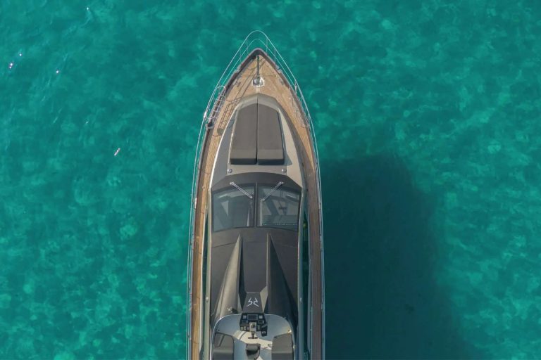how to book a yacht in dubai